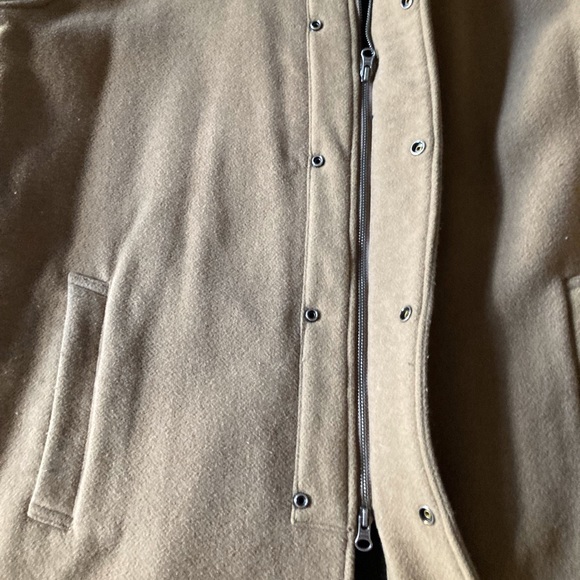 Mens hooded wool overcoat J Crew, concealed front zipper snaps 2 front pockets - Picture 5 of 11